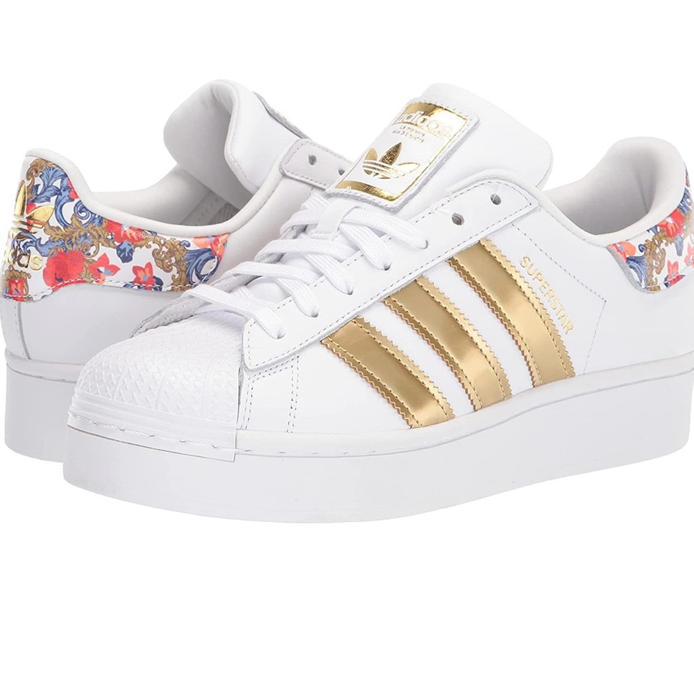 ADIDAS Originals Women's Superstar Bold Sneaker Size 6